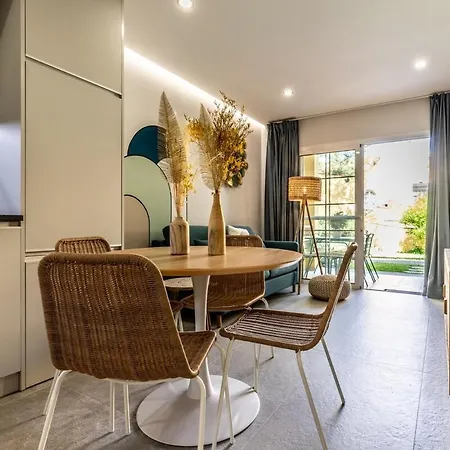 Apartment Strahouse Stilish House